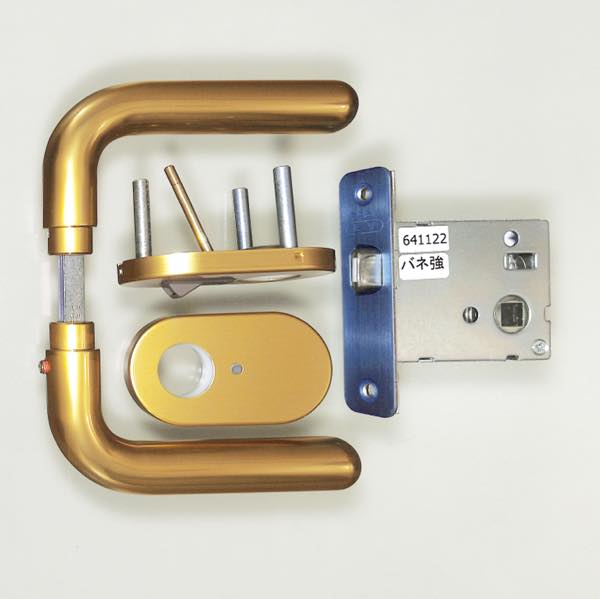 レバーハンドル　仕上 : アルマイトゴールド　間仕切錠　K2U丸座　バックセット : 51mm