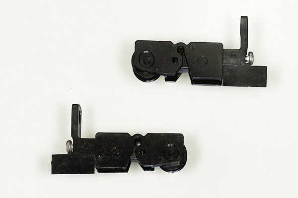 セキスイ網戸(旧タイプ)　戸車　左右セット　NS-1LR-Z　戸車径:16mm