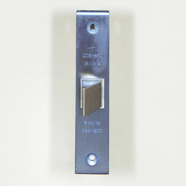 箱錠(ラッチ)　刻印 : QDB-852　MIWA製　QDB852A