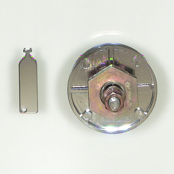 点検口用折りたたみハンドル　RD-062-DZ-K(ベロは別売り)二股の簡易キー(一本付)
