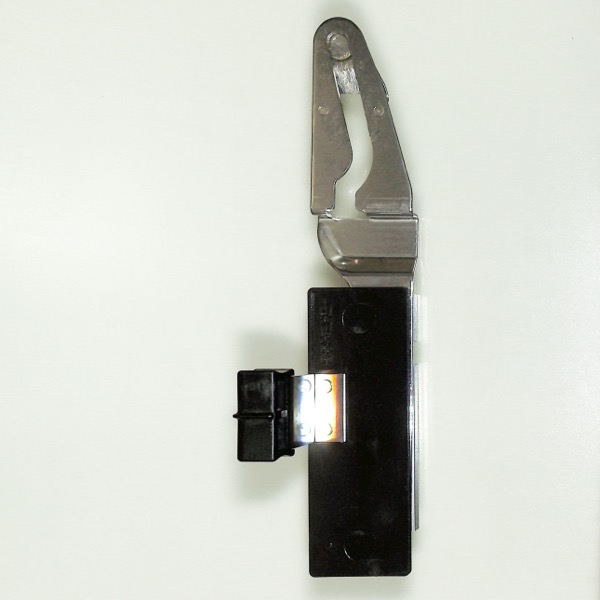 SKB　セーフティストッパー　操作ボタン:固定式　左吊元　 W:600以上　アーム : 標準　色 : ブラック
